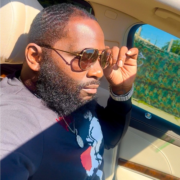 Meet your Posher, Melvin - Picture 1 of 7